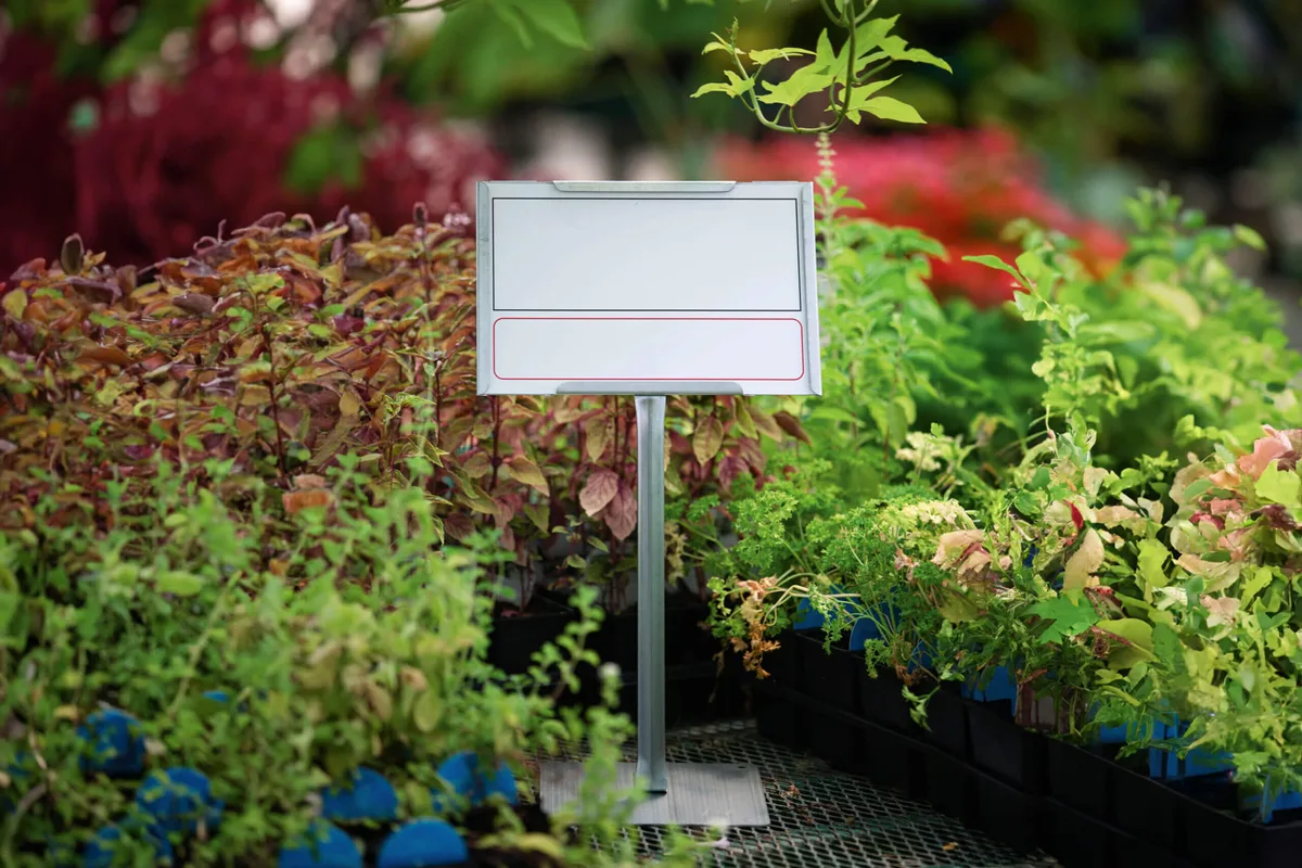 Colmet x5" Sign Holder w/ Leg - Image 2