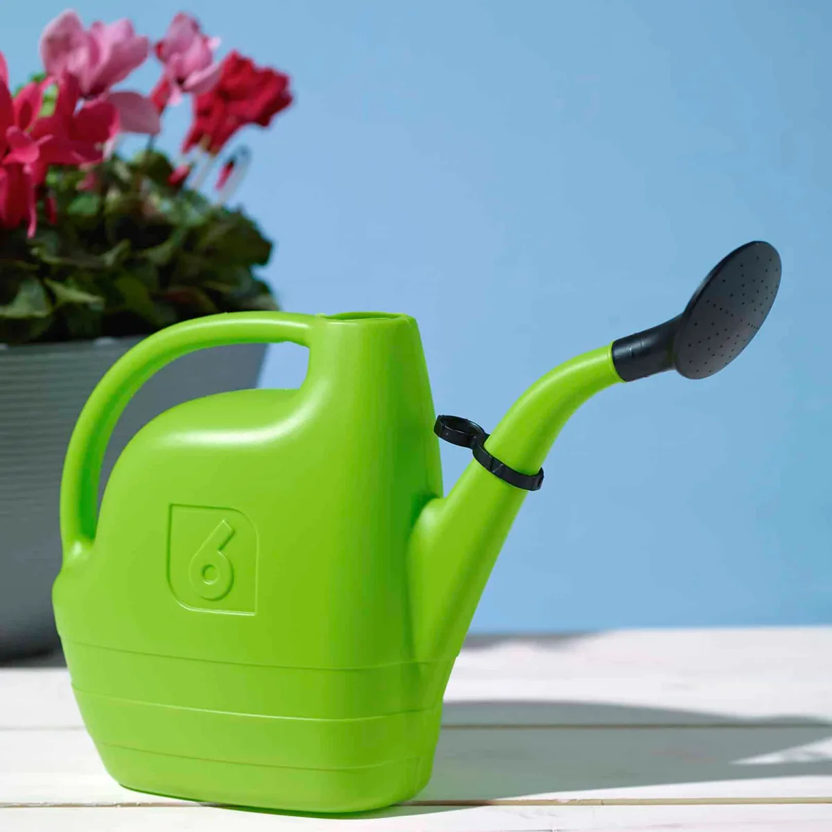 Crescent X-Large Energy Watering Can Green - Image 2
