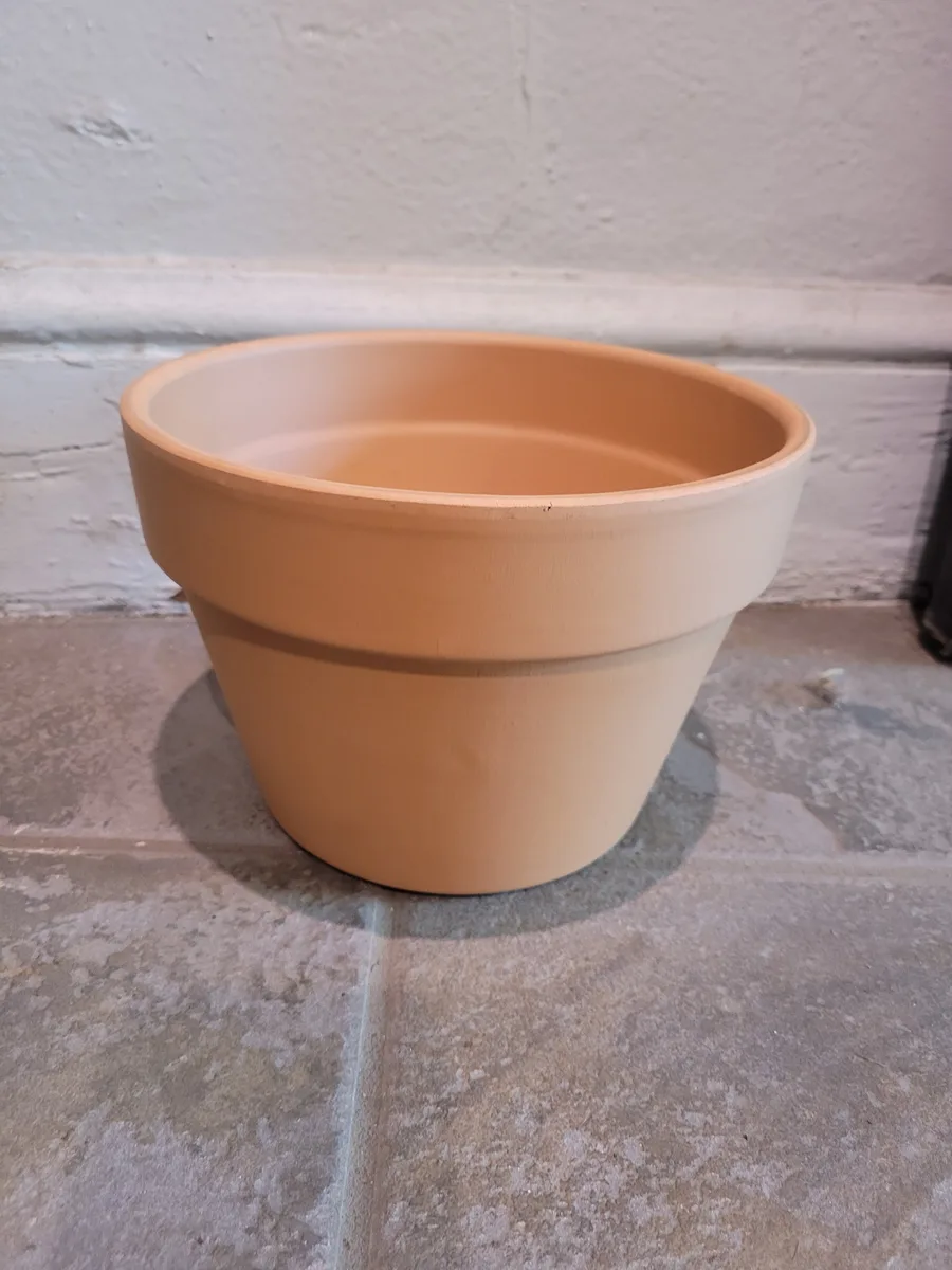 Deroma 8.3" Azalea Terra Cotta Clay Pot - Image 2
