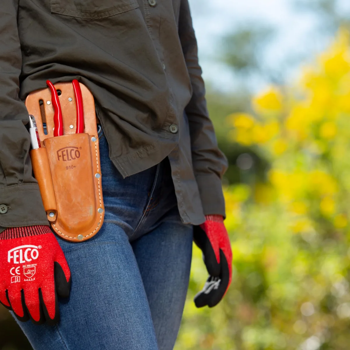 Felco 910+ Holster Leather F910 with Sharpener Pocket - Image 2