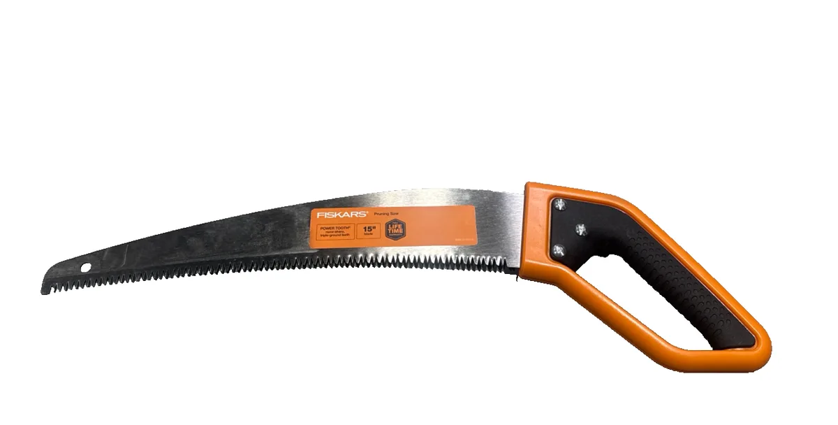 Fiskars 15" Power Tooth Pruning Saw - Image 2