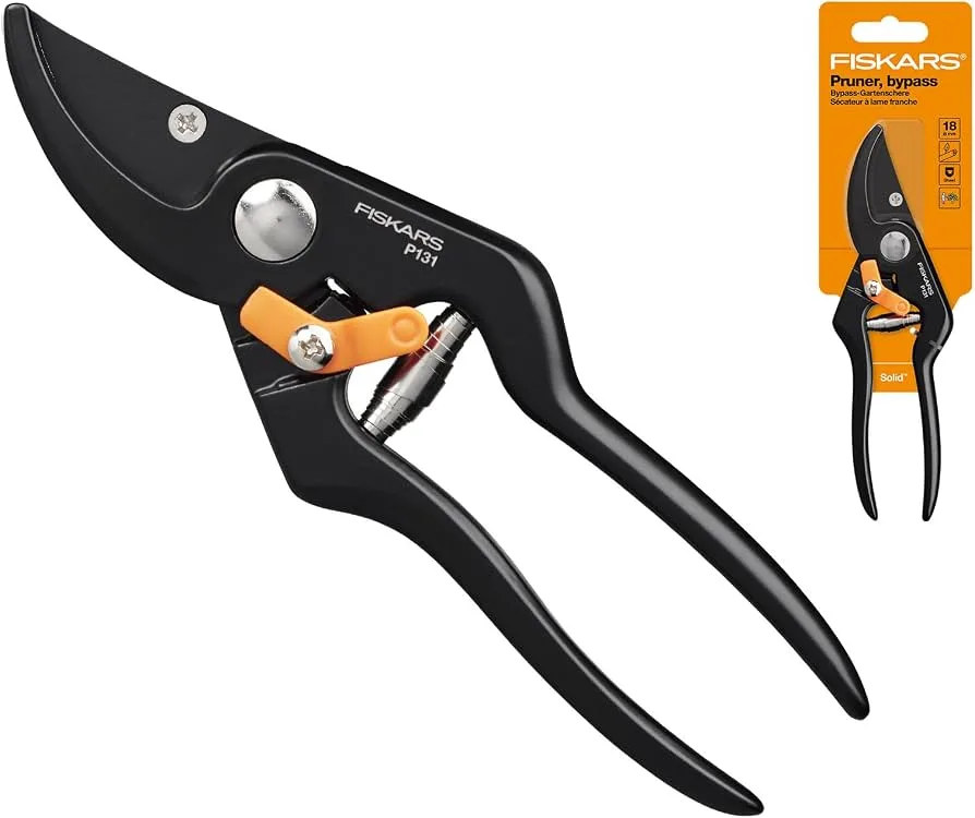 Fiskars Solid Pruner (P131) - Image 2