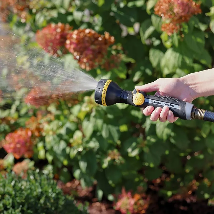 Melnor RelaxGrip Nozzle Multi Pattern Flashlight - Image 2