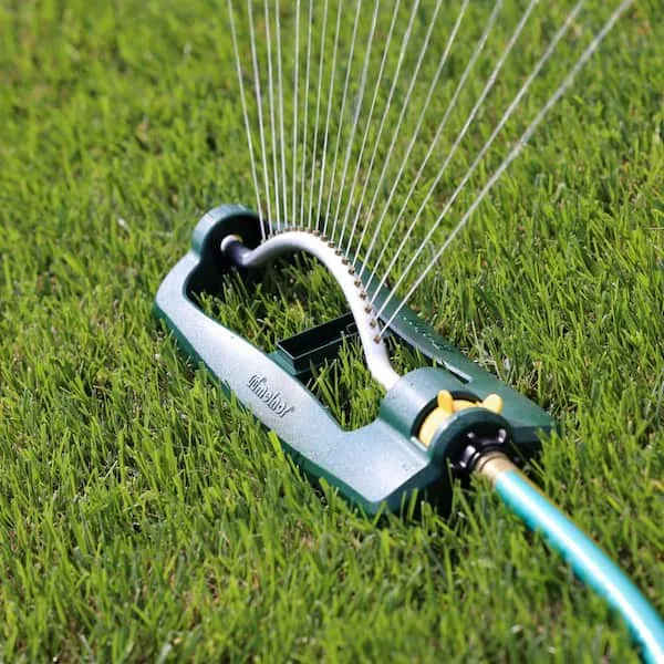 Melnor Sprinkler Ocillating Turbo 3600sqft - Image 2