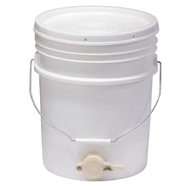 Miller 5 Gallon Plastic Bucket