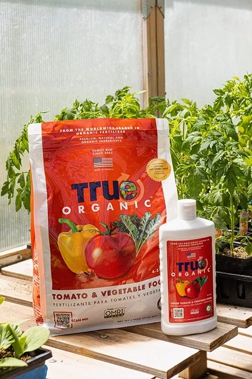 True Organic 32oz Liquid Tomato & Vegetable Food - Image 2