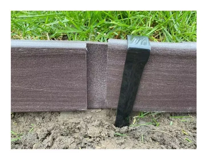 Valley View 13" Poly Board Coated Metal Stakes Black - Image 2