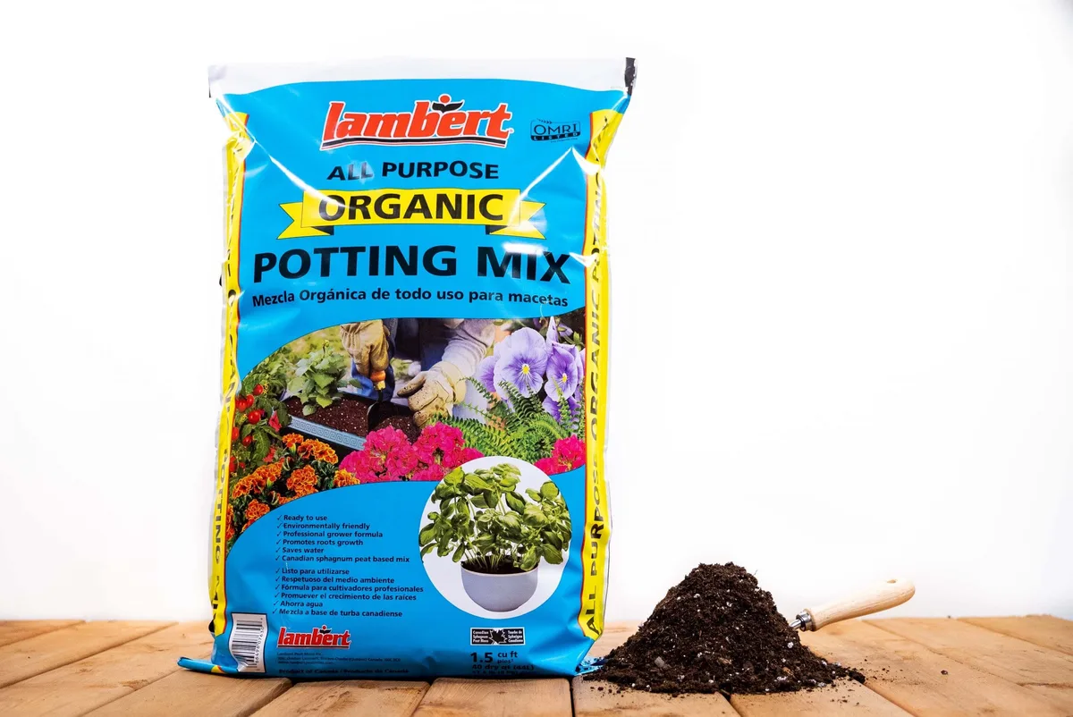VPG 40qt Fertilome Organic Potting Mix - Image 2